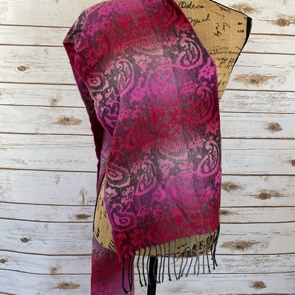 NWT Steve Madden Mid-Weight Ombré Paisley Muffler Scarf-Pink - Picture 2 of 6